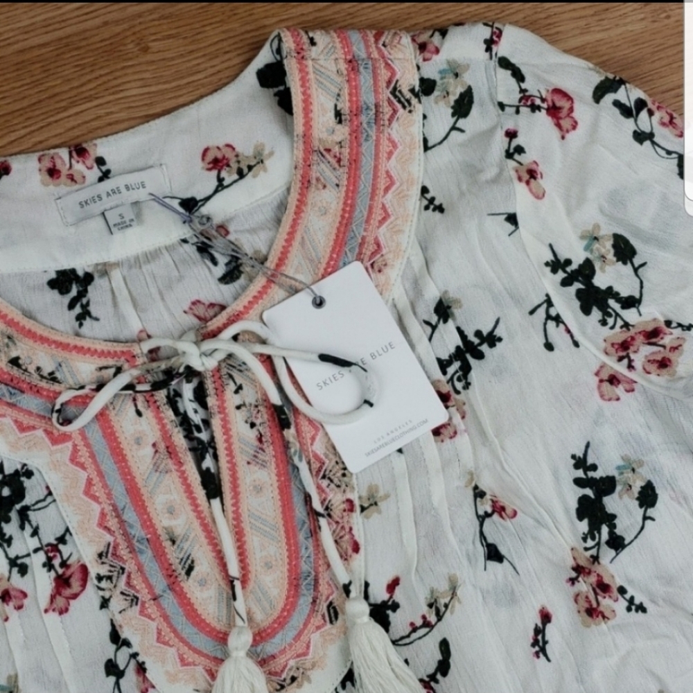 Anthro Skies are Blue Floral Top Blouse Sz S